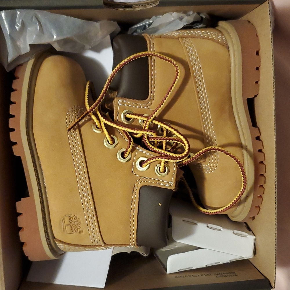 Timberland Boots, wheat color, size4